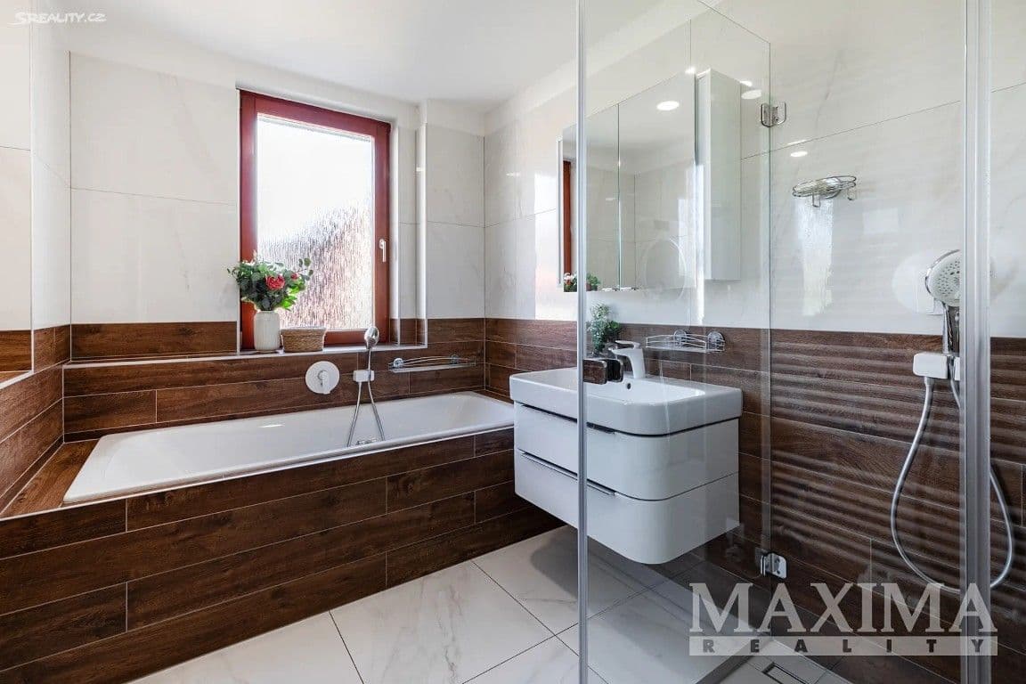 3 bedroom with open-plan kitchen flat to rent, 94 m², Pražská, Úvaly, Středočeský Region 3 bedroom with open-plan kitchen flat to rent, 94 m², Pražská, Úvaly, Středočeský Region