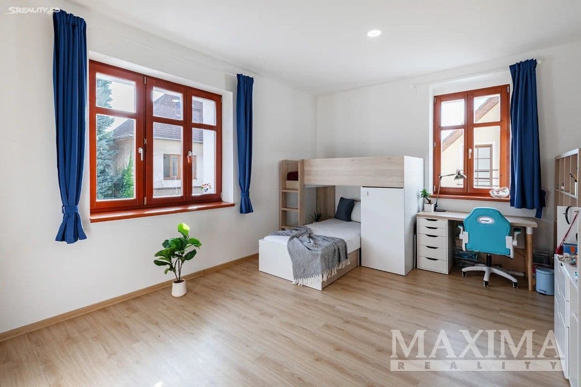 3 bedroom with open-plan kitchen flat to rent, 94 m², Pražská, Úvaly, Středočeský Region 3 bedroom with open-plan kitchen flat to rent, 94 m², Pražská, Úvaly, Středočeský Region