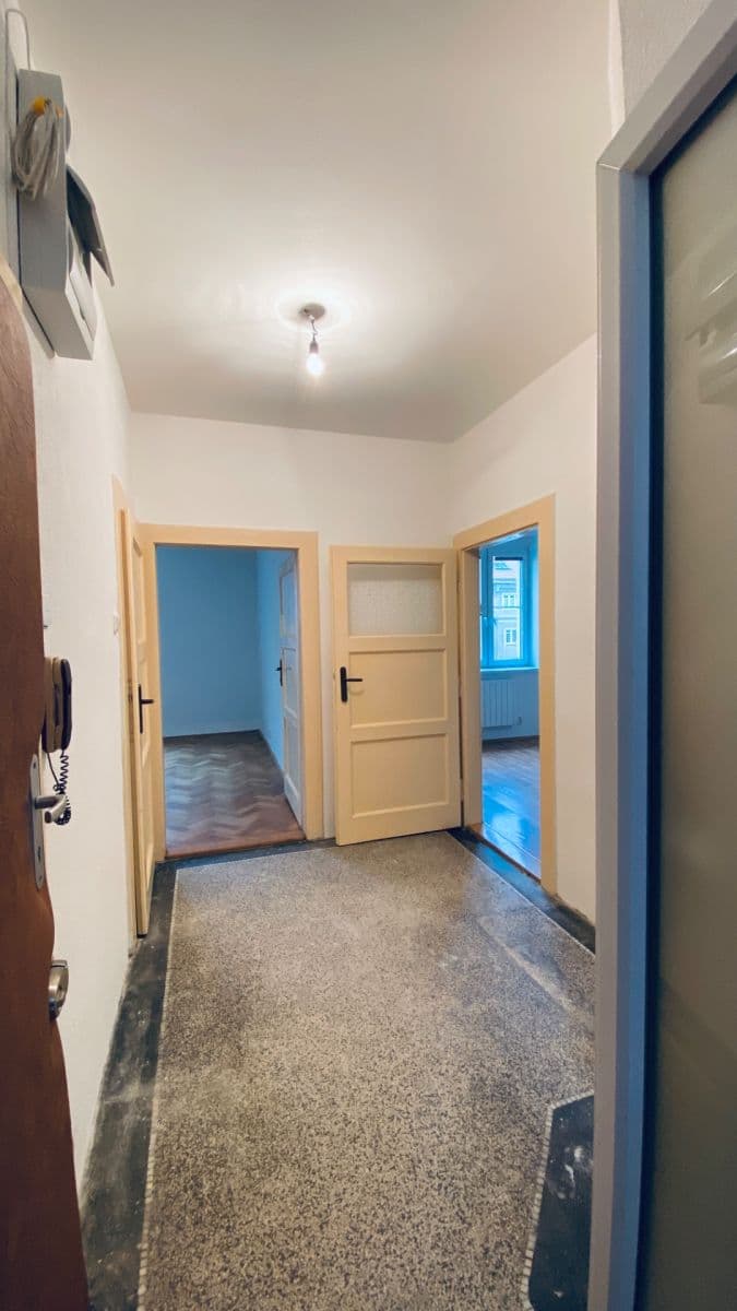 1 bedroom with open-plan kitchen flat for sale, 50 m², Komunardů, Prague, Prague 1 bedroom with open-plan kitchen flat for sale, 50 m², Komunardů, Prague, Prague