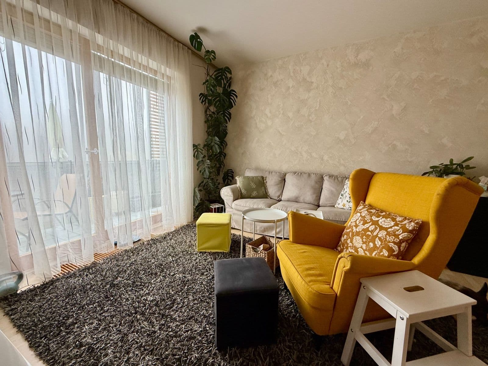 2 bedroom with open-plan kitchen flat to rent, 85 m², Vrbovecká, Brno, Jihomoravský Region 2 bedroom with open-plan kitchen flat to rent, 85 m², Vrbovecká, Brno, Jihomoravský Region