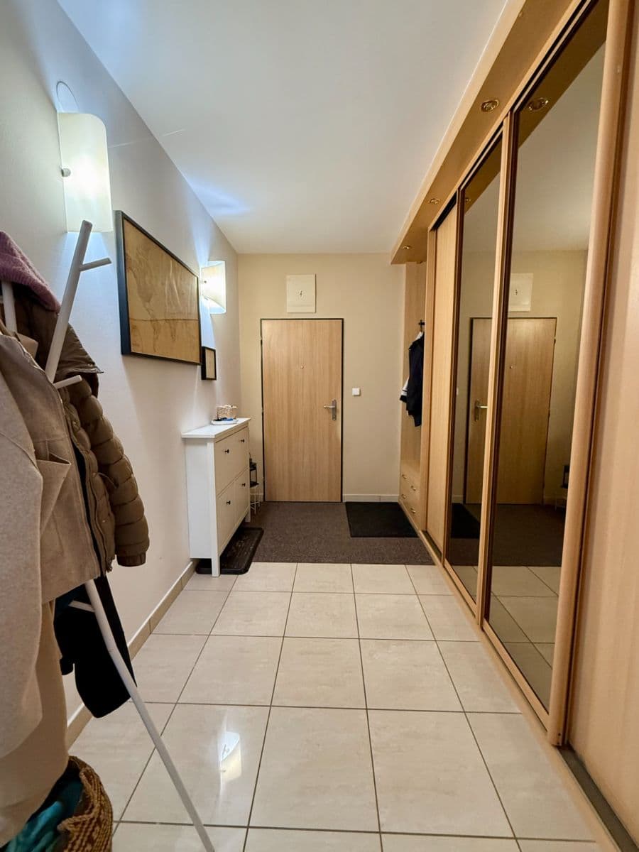 2 bedroom with open-plan kitchen flat to rent, 85 m², Vrbovecká, Brno, Jihomoravský Region 2 bedroom with open-plan kitchen flat to rent, 85 m², Vrbovecká, Brno, Jihomoravský Region