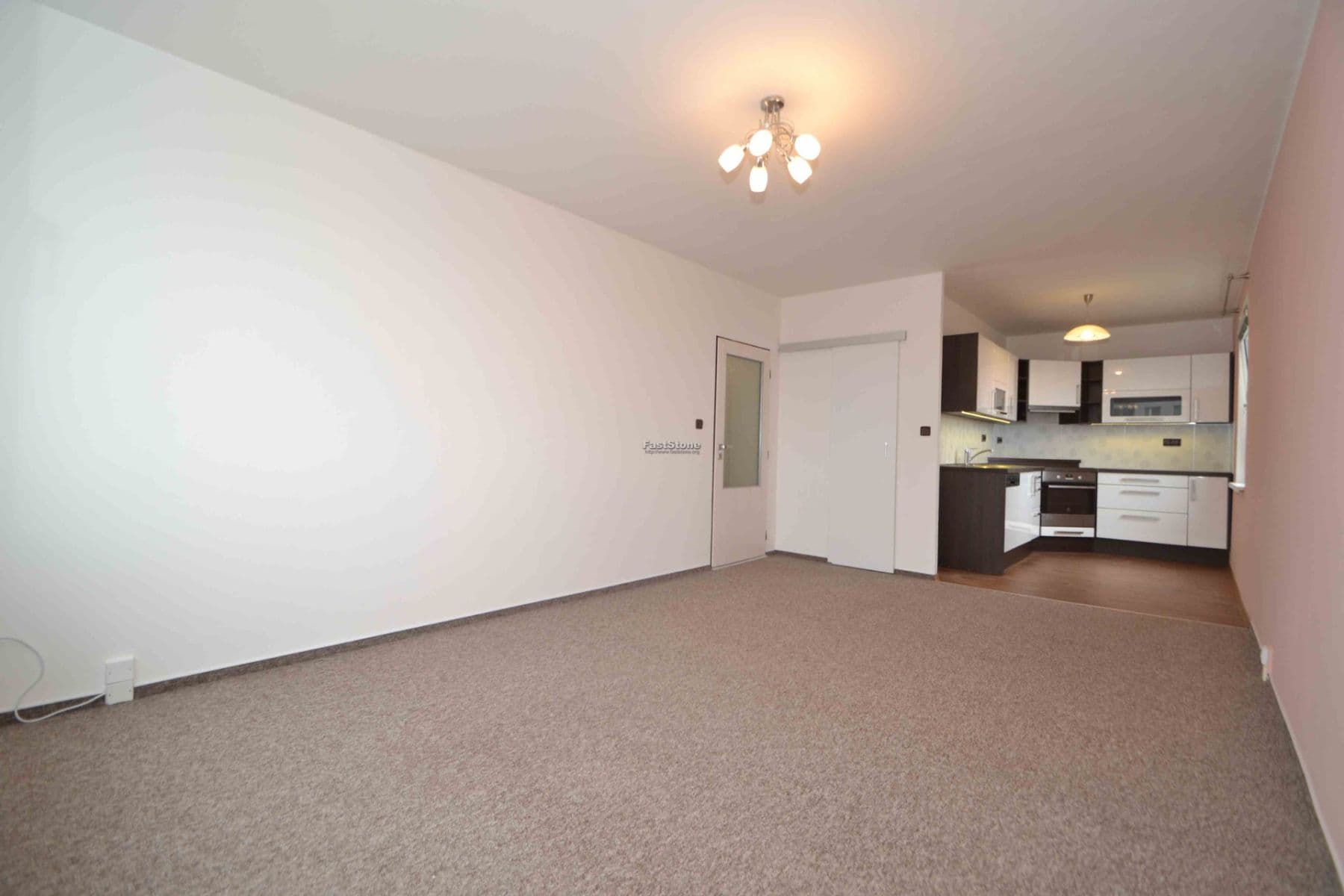 2 bedroom with open-plan kitchen flat to rent, 65 m², Makovského, Prague, Prague 2 bedroom with open-plan kitchen flat to rent, 65 m², Makovského, Prague, Prague