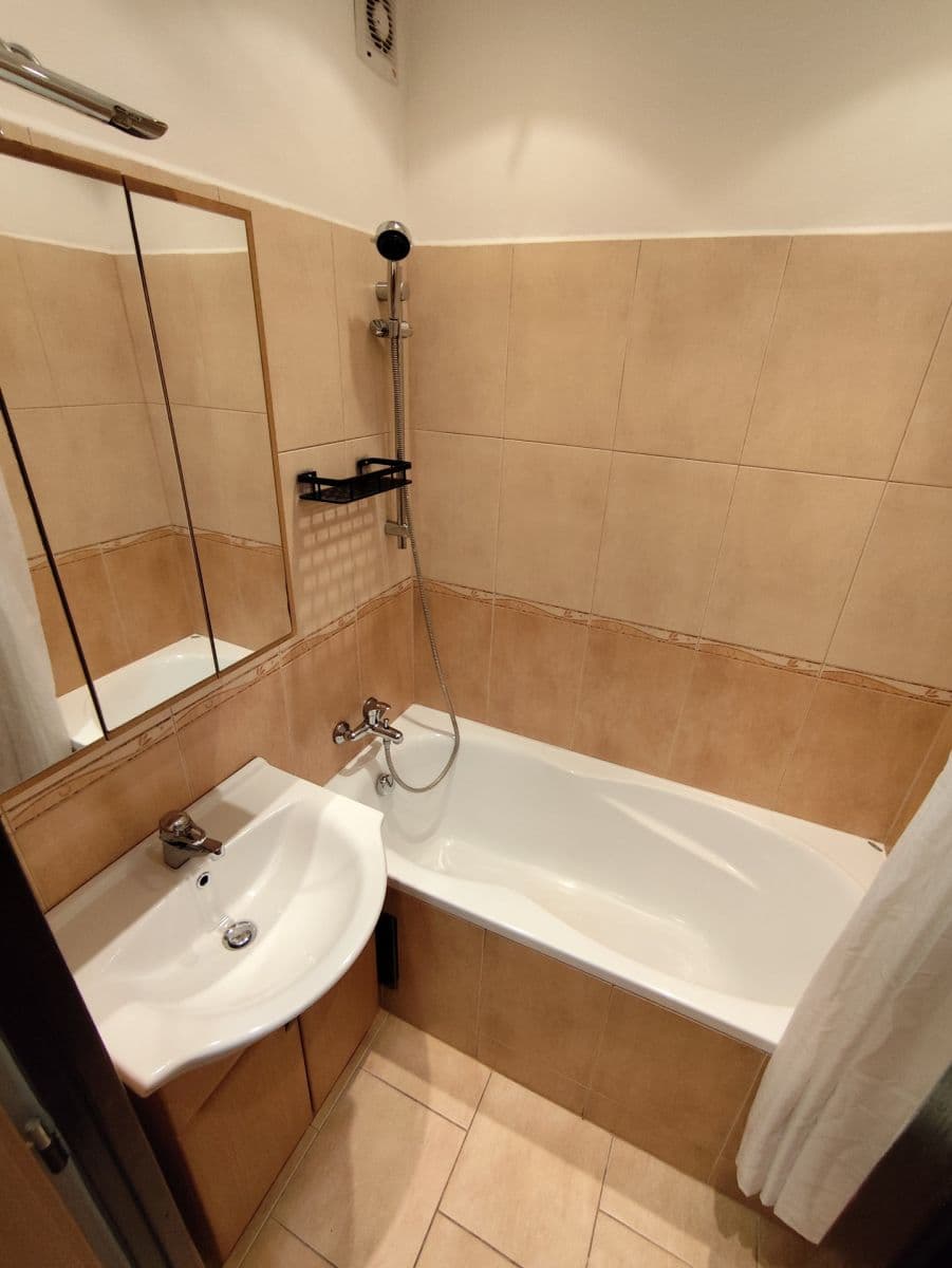 2 bedroom flat to rent, 57 m², Jasmínová, Prague, Prague 2 bedroom flat to rent, 57 m², Jasmínová, Prague, Prague