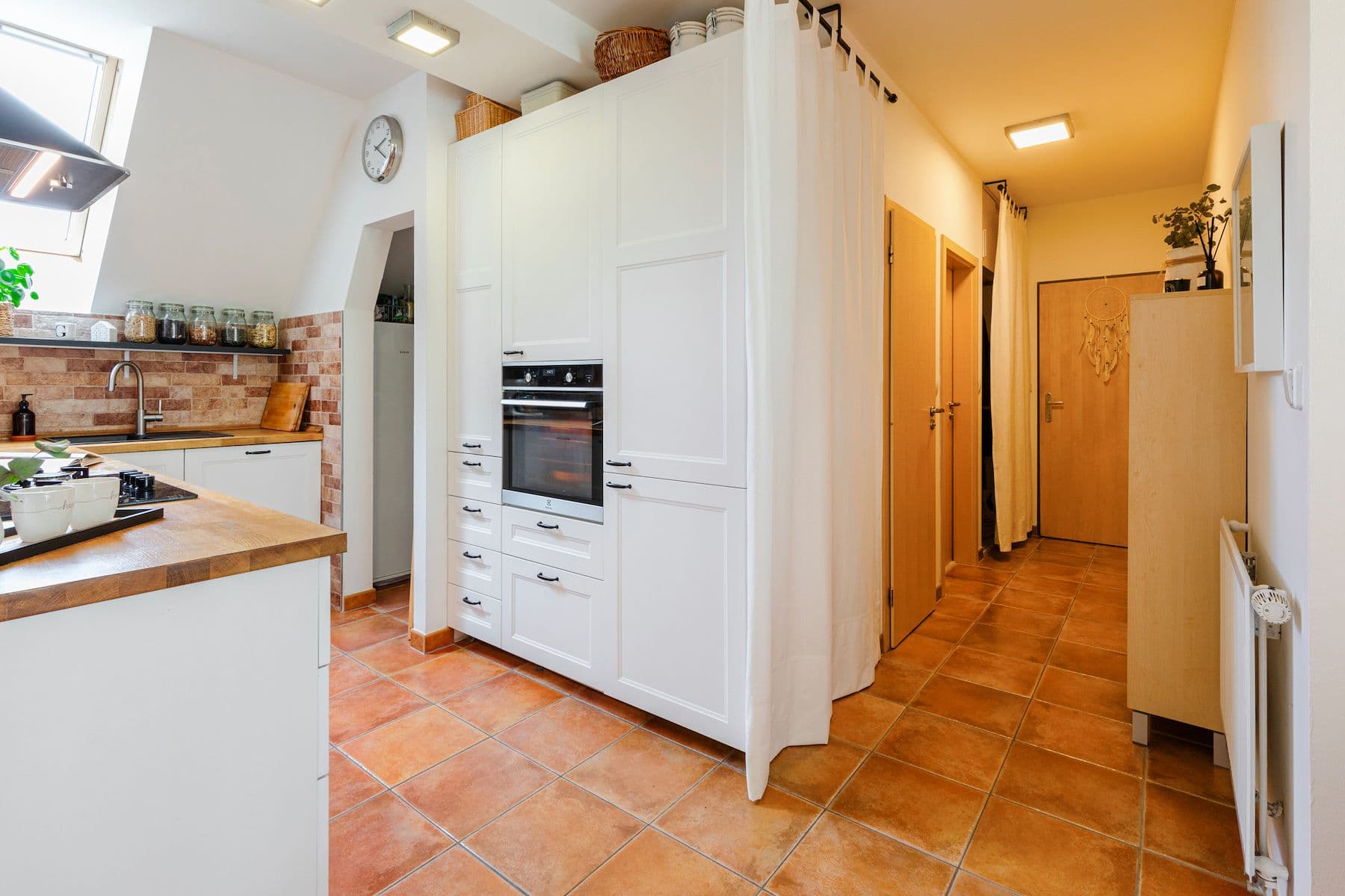 2 bedroom with open-plan kitchen flat for sale, 82 m², Křivoklátská, Prague, Prague 2 bedroom with open-plan kitchen flat for sale, 82 m², Křivoklátská, Prague, Prague