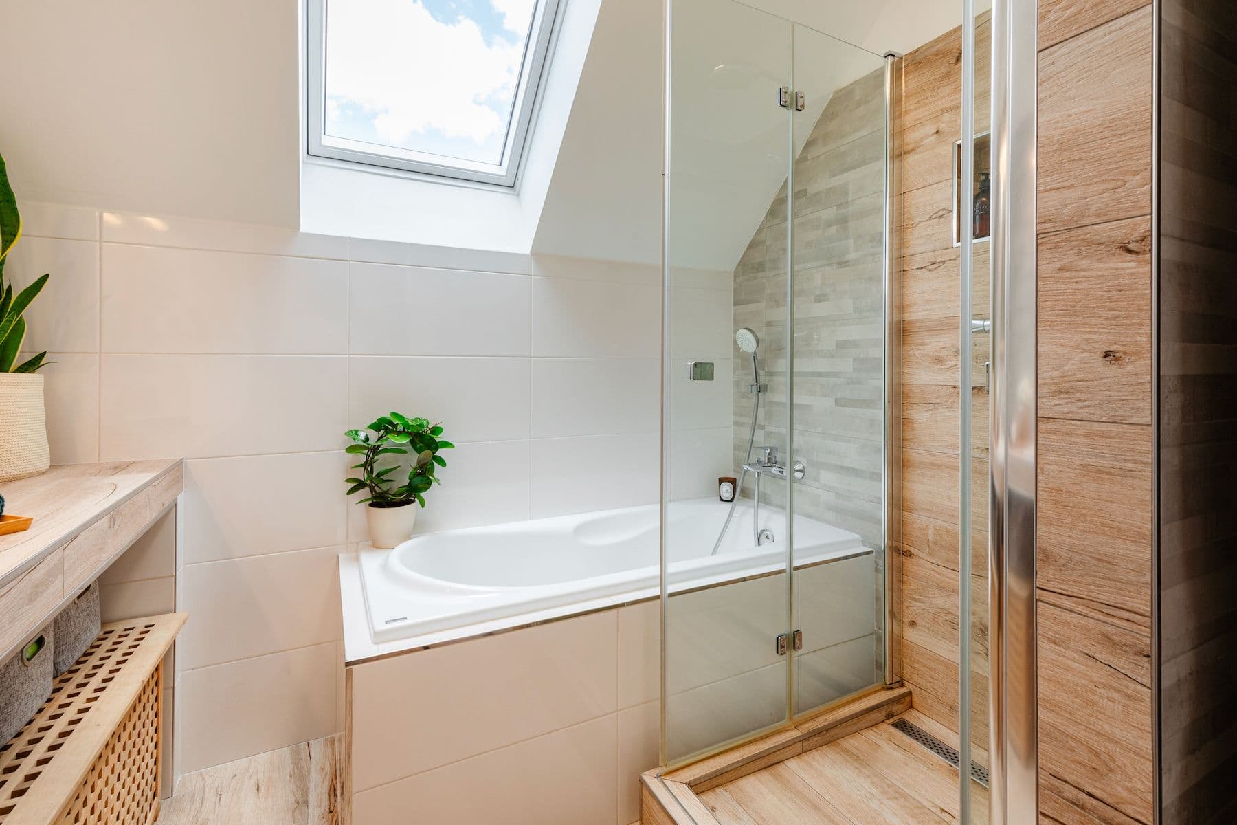 2 bedroom with open-plan kitchen flat for sale, 82 m², Křivoklátská, Prague, Prague 2 bedroom with open-plan kitchen flat for sale, 82 m², Křivoklátská, Prague, Prague