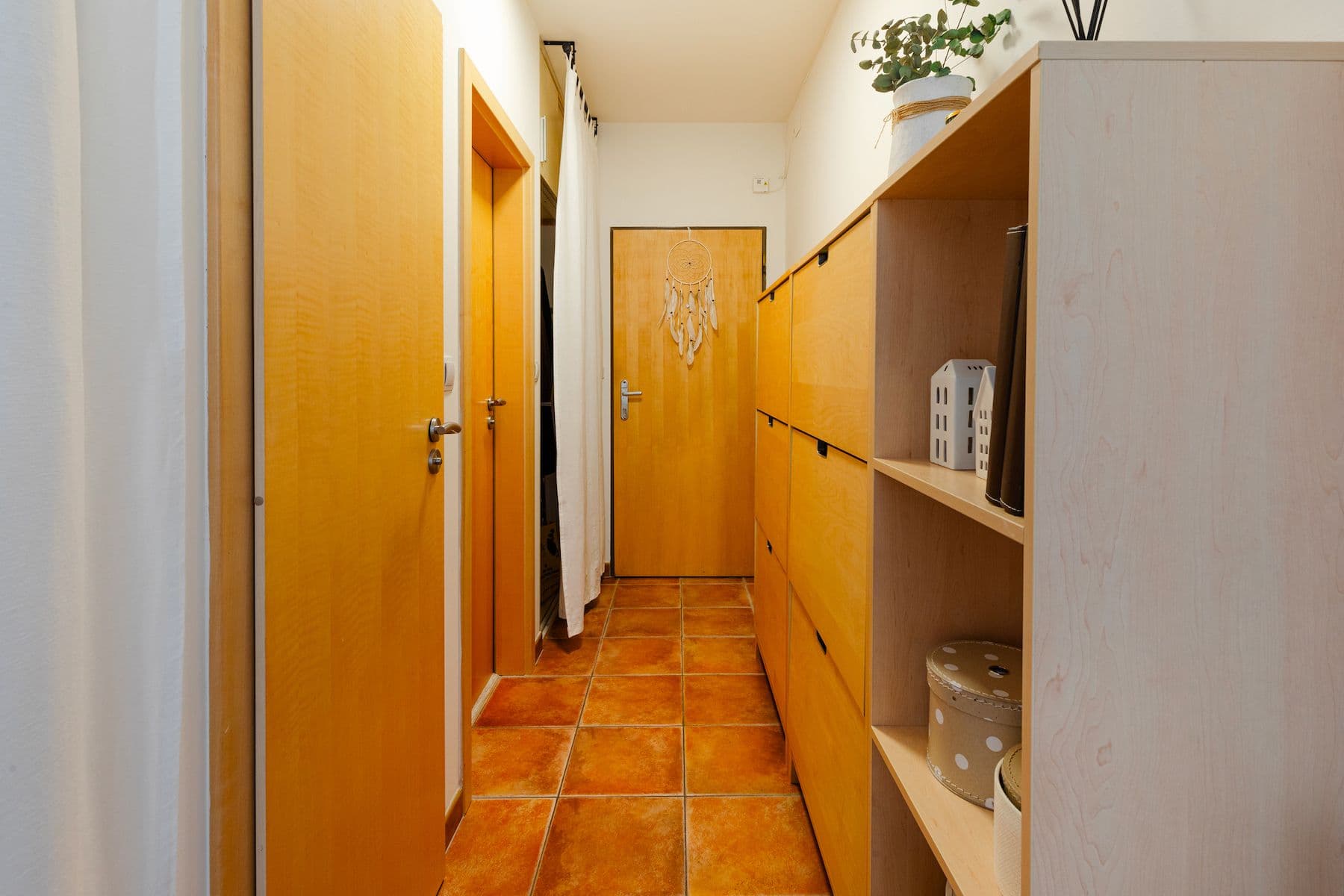 2 bedroom with open-plan kitchen flat for sale, 82 m², Křivoklátská, Prague, Prague 2 bedroom with open-plan kitchen flat for sale, 82 m², Křivoklátská, Prague, Prague