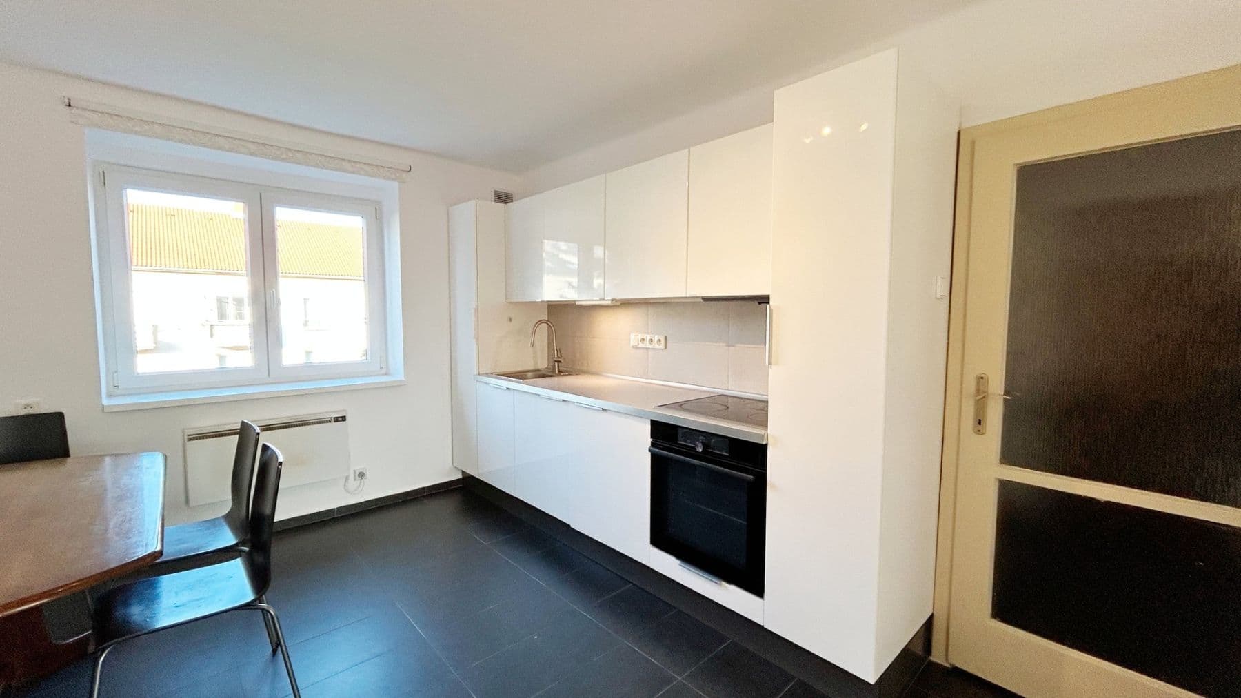 2 bedroom flat to rent, 53 m², Lhotecká, Mníšek pod Brdy, Středočeský Region 2 bedroom flat to rent, 53 m², Lhotecká, Mníšek pod Brdy, Středočeský Region