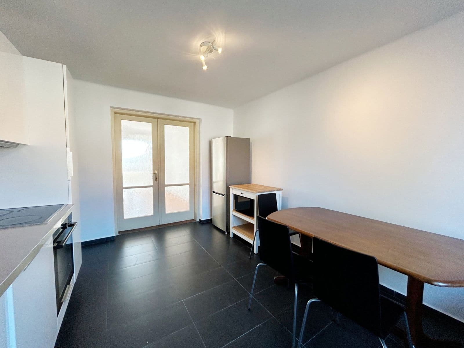 2 bedroom flat to rent, 53 m², Lhotecká, Mníšek pod Brdy, Středočeský Region 2 bedroom flat to rent, 53 m², Lhotecká, Mníšek pod Brdy, Středočeský Region