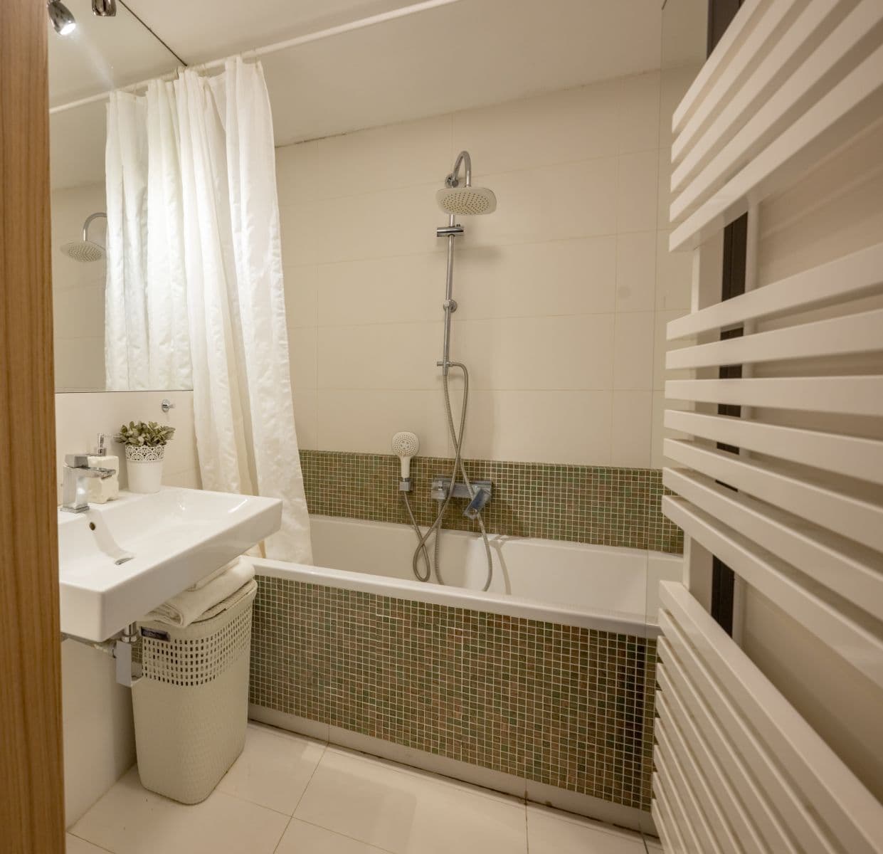 flat to rent, 68 m², Záhřebská, Prague, Prague flat to rent, 68 m², Záhřebská, Prague, Prague