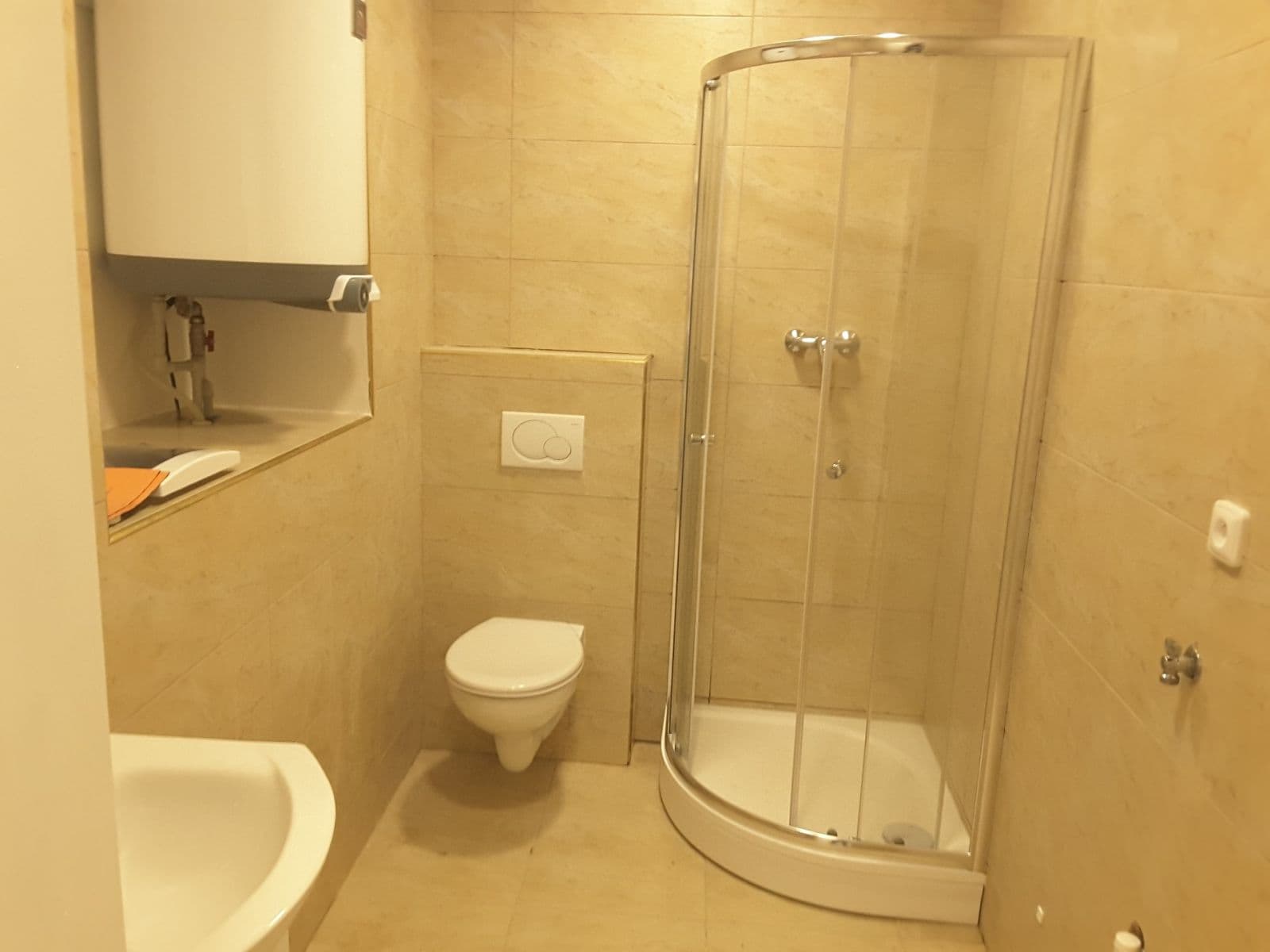 1 bedroom with open-plan kitchen flat to rent, 50 m², Boční, Horoměřice, Středočeský Region 1 bedroom with open-plan kitchen flat to rent, 50 m², Boční, Horoměřice, Středočeský Region