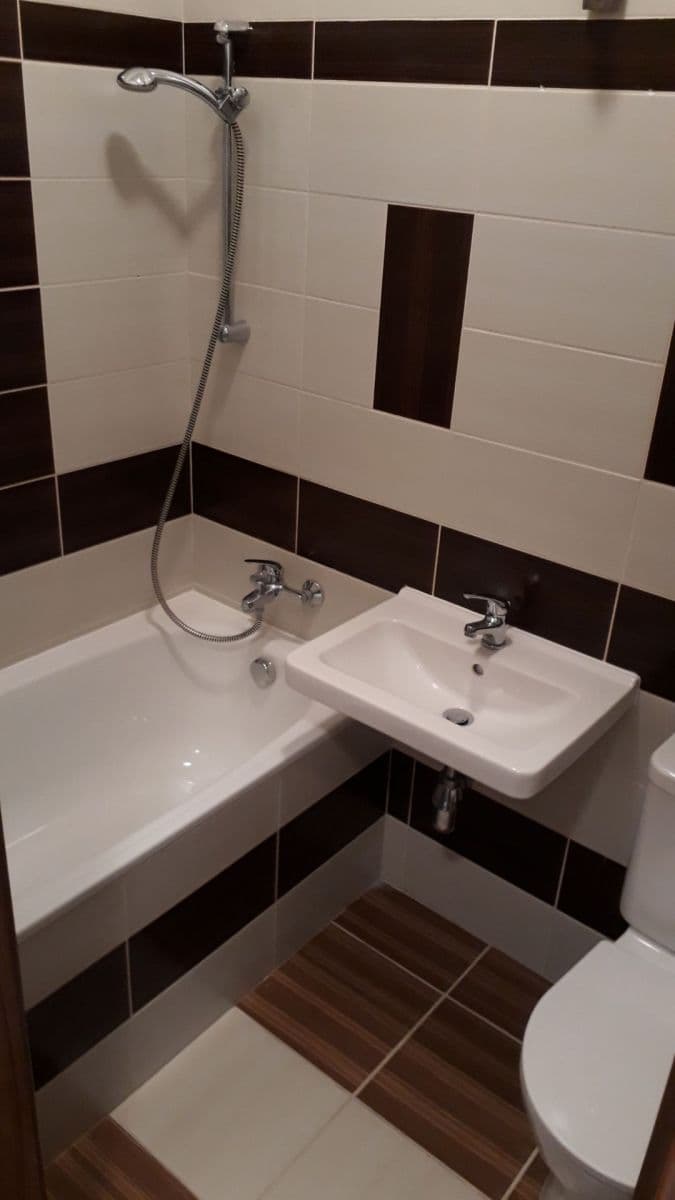 Studio flat to rent, 28 m², Čestmírova, Prague, Prague Studio flat to rent, 28 m², Čestmírova, Prague, Prague