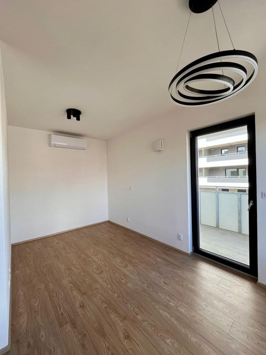 Studio flat to rent, 40 m², Bratislavská, Brno, Jihomoravský Region Studio flat to rent, 40 m², Bratislavská, Brno, Jihomoravský Region