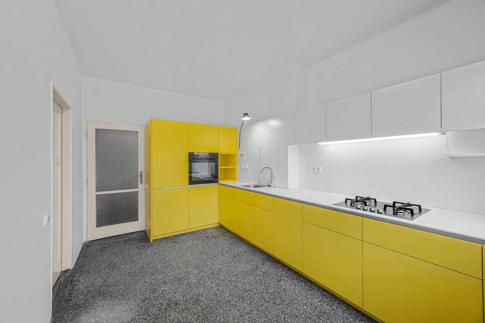 2 bedroom flat to rent, 70 m², Zelenky-Hajského, Prague, Prague 2 bedroom flat to rent, 70 m², Zelenky-Hajského, Prague, Prague