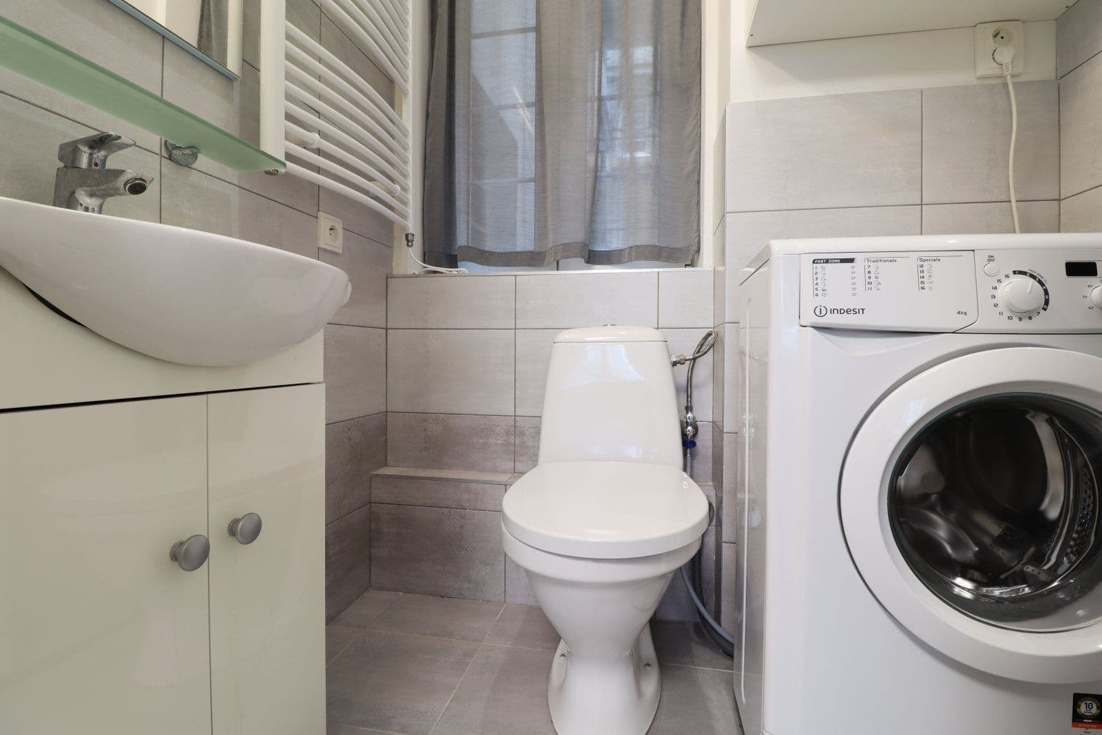 Studio flat to rent, 25 m², U svobodárny, Prague, Prague Studio flat to rent, 25 m², U svobodárny, Prague, Prague