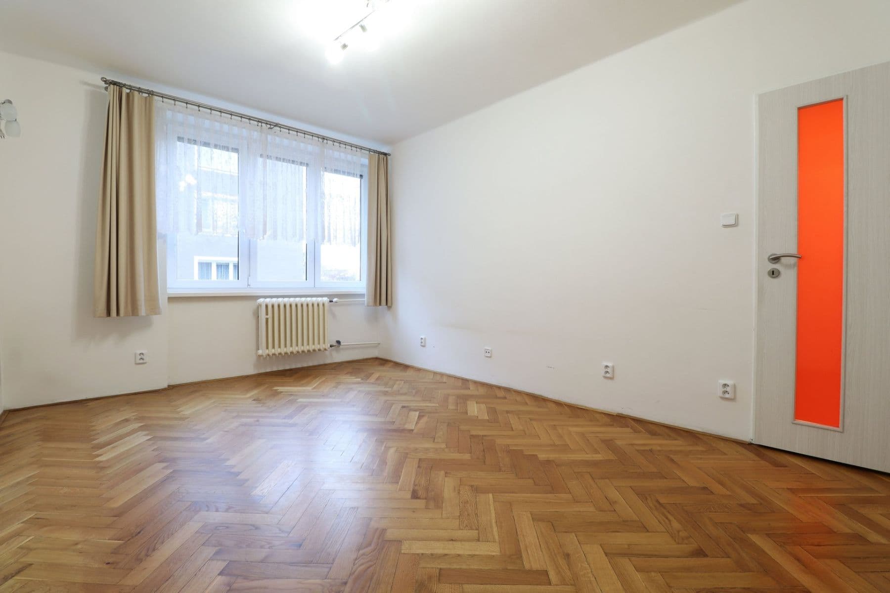 2 bedroom flat to rent, 55 m², Gutova, Prague, Prague 2 bedroom flat to rent, 55 m², Gutova, Prague, Prague