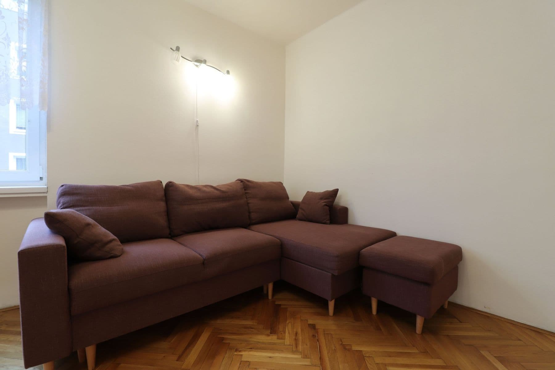 2 bedroom flat to rent, 55 m², Gutova, Prague, Prague 2 bedroom flat to rent, 55 m², Gutova, Prague, Prague