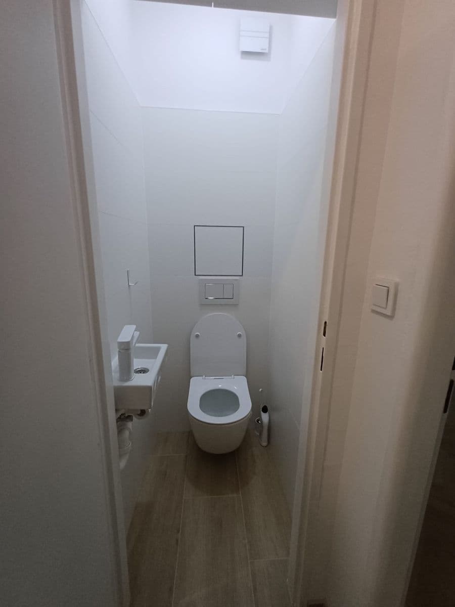 2 bedroom flat to rent, 67 m², Brno, Jihomoravský Region 2 bedroom flat to rent, 67 m², Brno, Jihomoravský Region