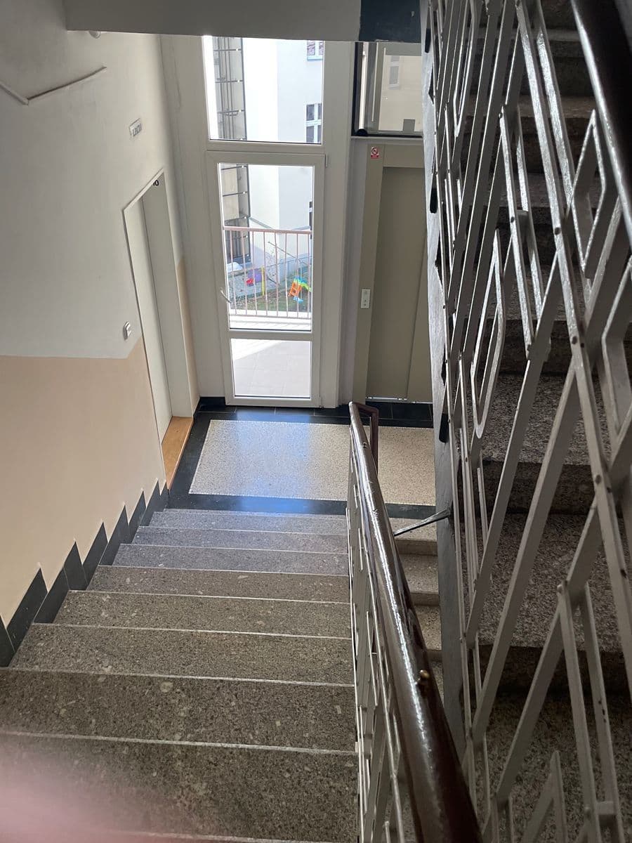 1 bedroom with open-plan kitchen flat to rent, 51 m², Na Rokytce, Prague, Prague 1 bedroom with open-plan kitchen flat to rent, 51 m², Na Rokytce, Prague, Prague