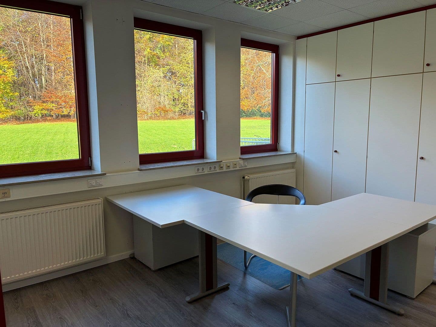 office to rent, 620 m², Industriestrasse 48, Burscheid, North Rhine-Westphalia office to rent, 620 m², Industriestrasse 48, Burscheid, North Rhine-Westphalia