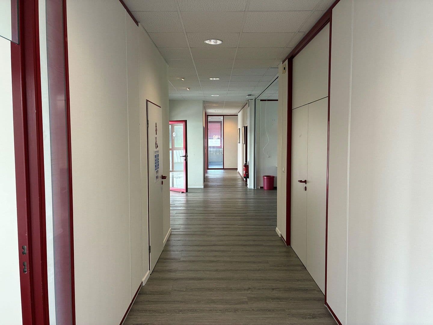 office to rent, 620 m², Industriestrasse 48, Burscheid, North Rhine-Westphalia office to rent, 620 m², Industriestrasse 48, Burscheid, North Rhine-Westphalia
