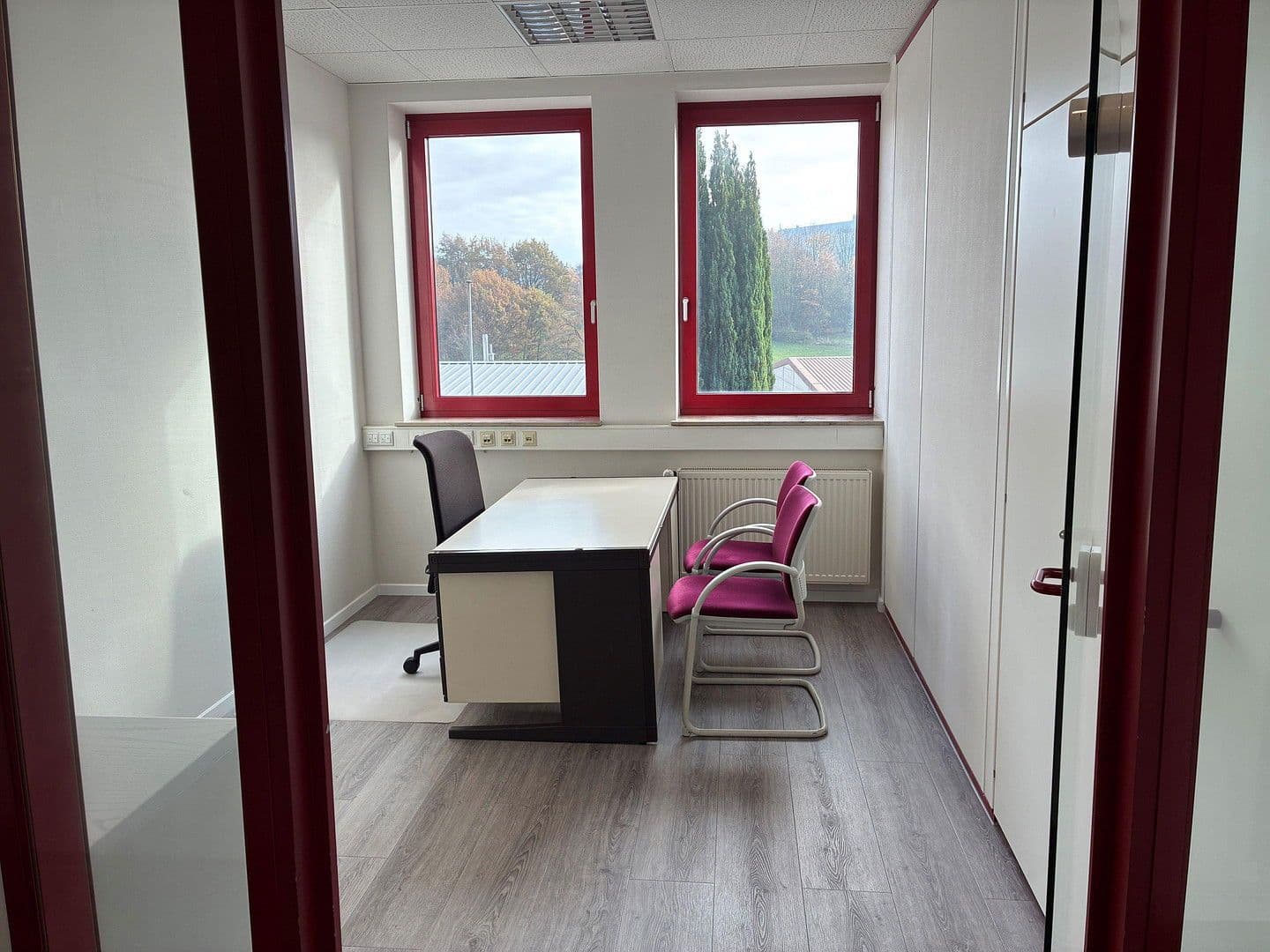 office to rent, 620 m², Industriestrasse 48, Burscheid, North Rhine-Westphalia office to rent, 620 m², Industriestrasse 48, Burscheid, North Rhine-Westphalia