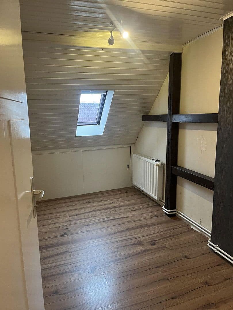 3 bedroom with open-plan kitchen flat to rent, 77 m², Heppenheimerstraße 3, Wiesbaden, Hesse 3 bedroom with open-plan kitchen flat to rent, 77 m², Heppenheimerstraße 3, Wiesbaden, Hesse