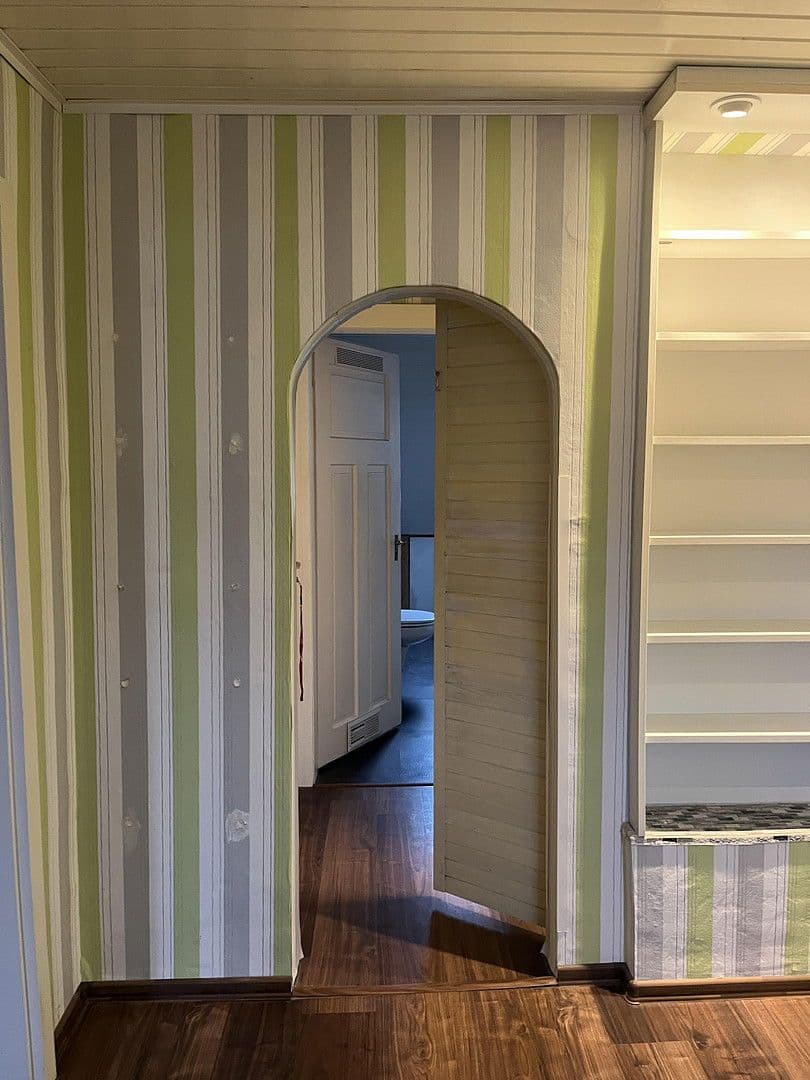 3 bedroom with open-plan kitchen flat to rent, 77 m², Heppenheimerstraße 3, Wiesbaden, Hesse 3 bedroom with open-plan kitchen flat to rent, 77 m², Heppenheimerstraße 3, Wiesbaden, Hesse