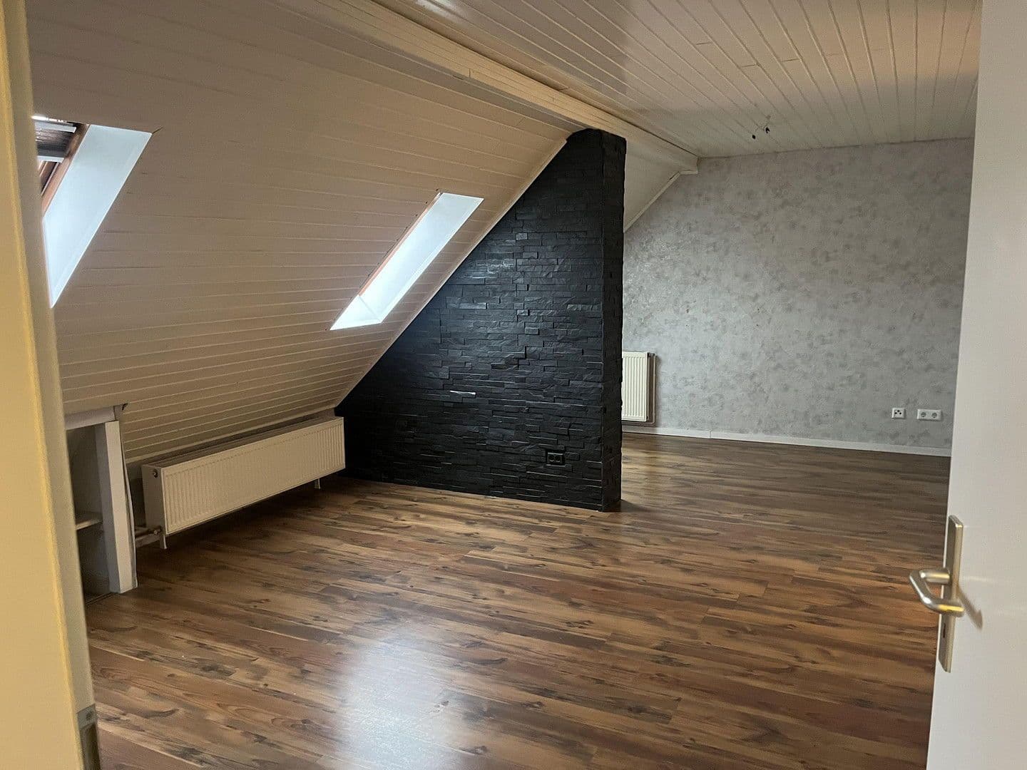 3 bedroom with open-plan kitchen flat to rent, 77 m², Heppenheimerstraße 3, Wiesbaden, Hesse 3 bedroom with open-plan kitchen flat to rent, 77 m², Heppenheimerstraße 3, Wiesbaden, Hesse