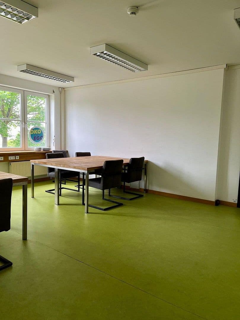 non-residential property to rent, 2,000 m², Fokkerstraße 8, Schkeuditz, Saxony non-residential property to rent, 2,000 m², Fokkerstraße 8, Schkeuditz, Saxony