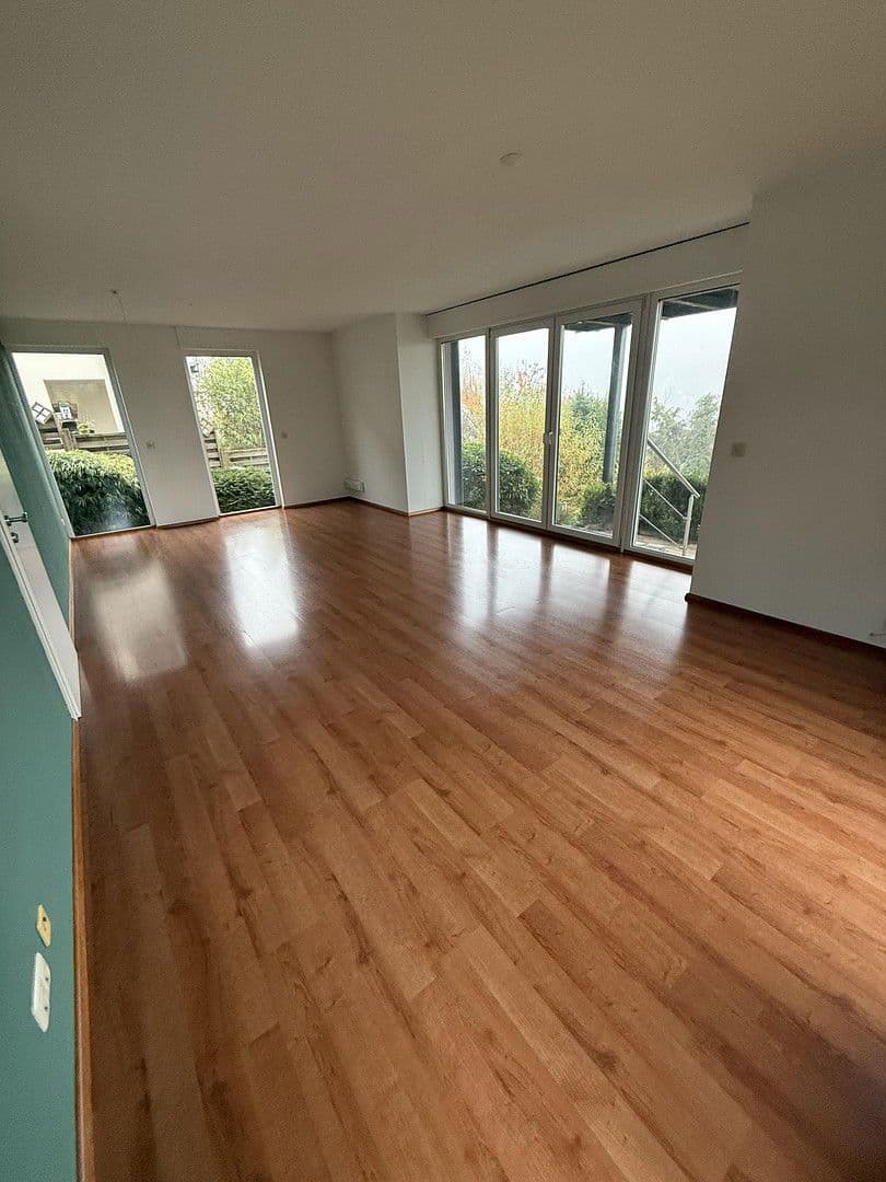 4 bedroom flat to rent, 120 m², Siegen, North Rhine-Westphalia 4 bedroom flat to rent, 120 m², Siegen, North Rhine-Westphalia