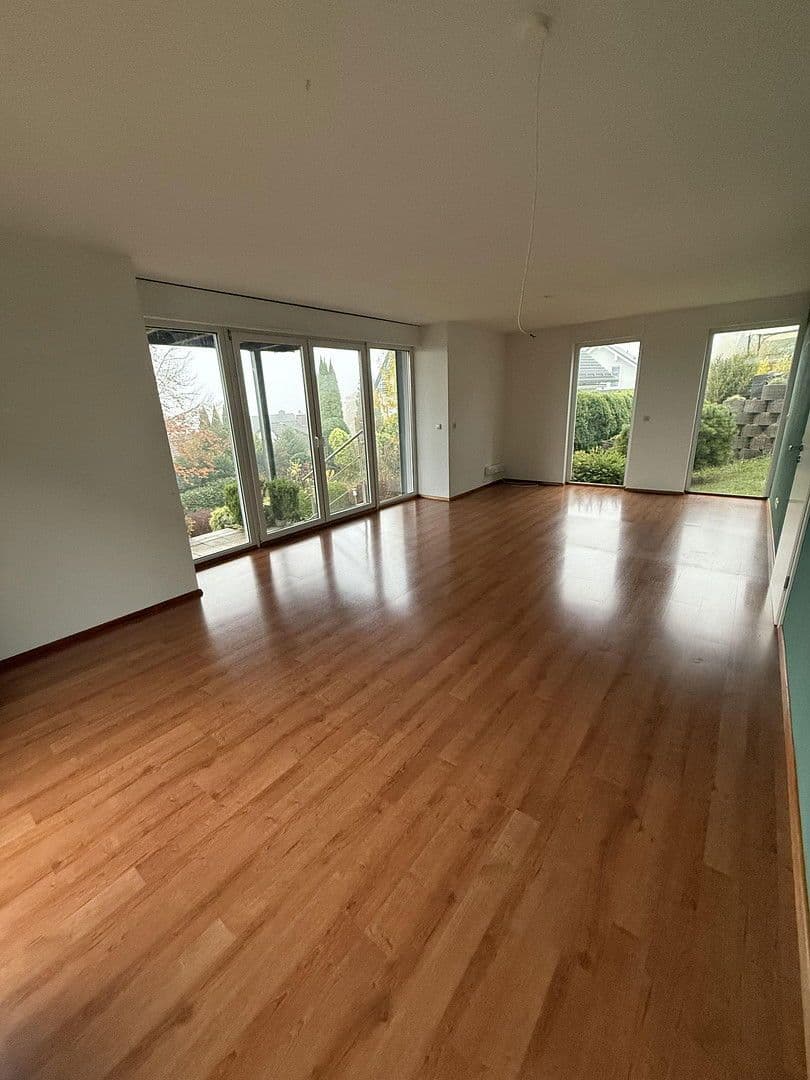 4 bedroom flat to rent, 120 m², Siegen, North Rhine-Westphalia 4 bedroom flat to rent, 120 m², Siegen, North Rhine-Westphalia
