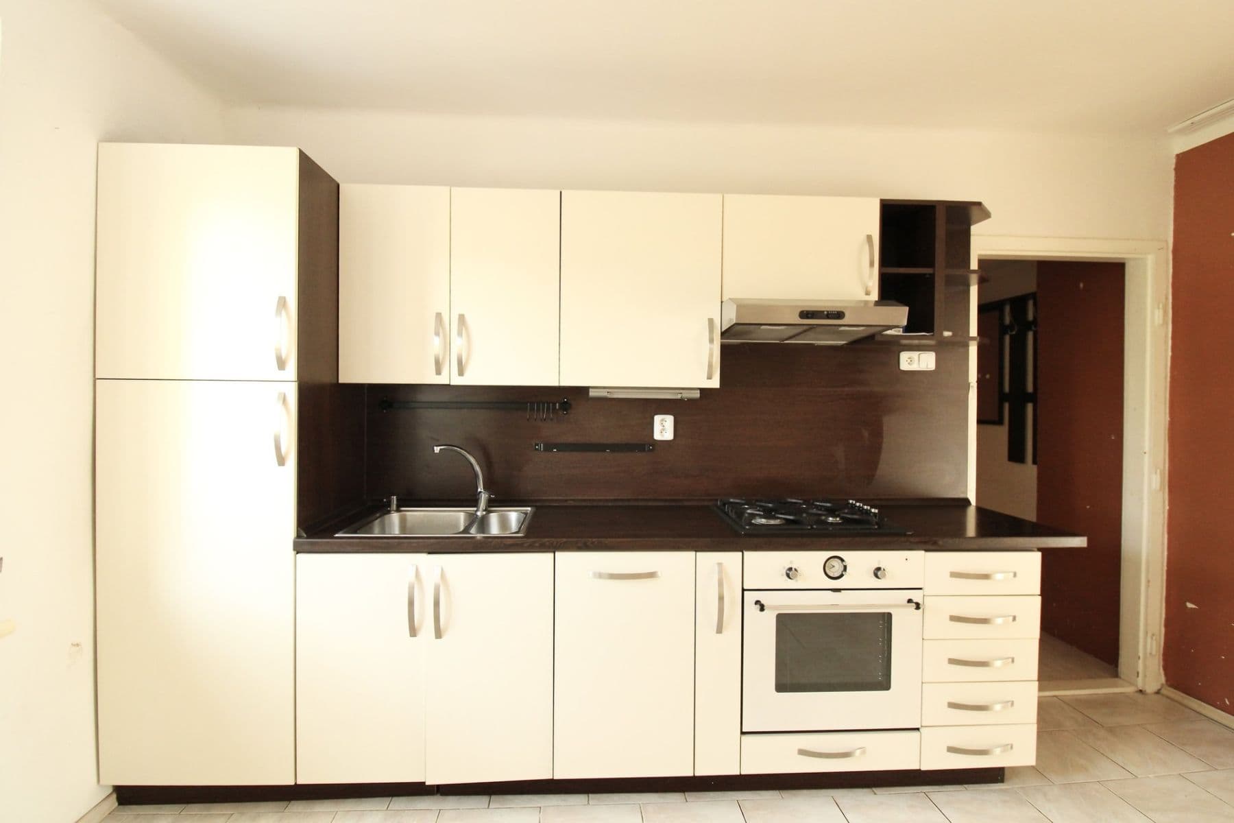 1 bedroom with open-plan kitchen flat to rent, 52 m², Petrohradská, Kladno, Středočeský Region 1 bedroom with open-plan kitchen flat to rent, 52 m², Petrohradská, Kladno, Středočeský Region