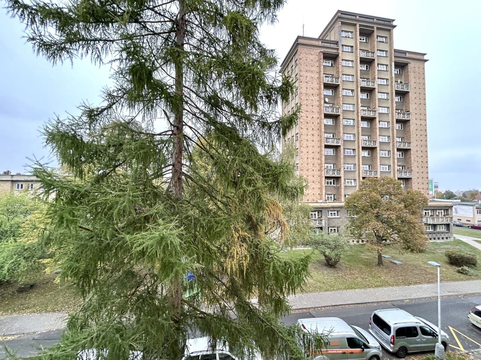 1 bedroom with open-plan kitchen flat to rent, 52 m², Petrohradská, Kladno, Středočeský Region 1 bedroom with open-plan kitchen flat to rent, 52 m², Petrohradská, Kladno, Středočeský Region