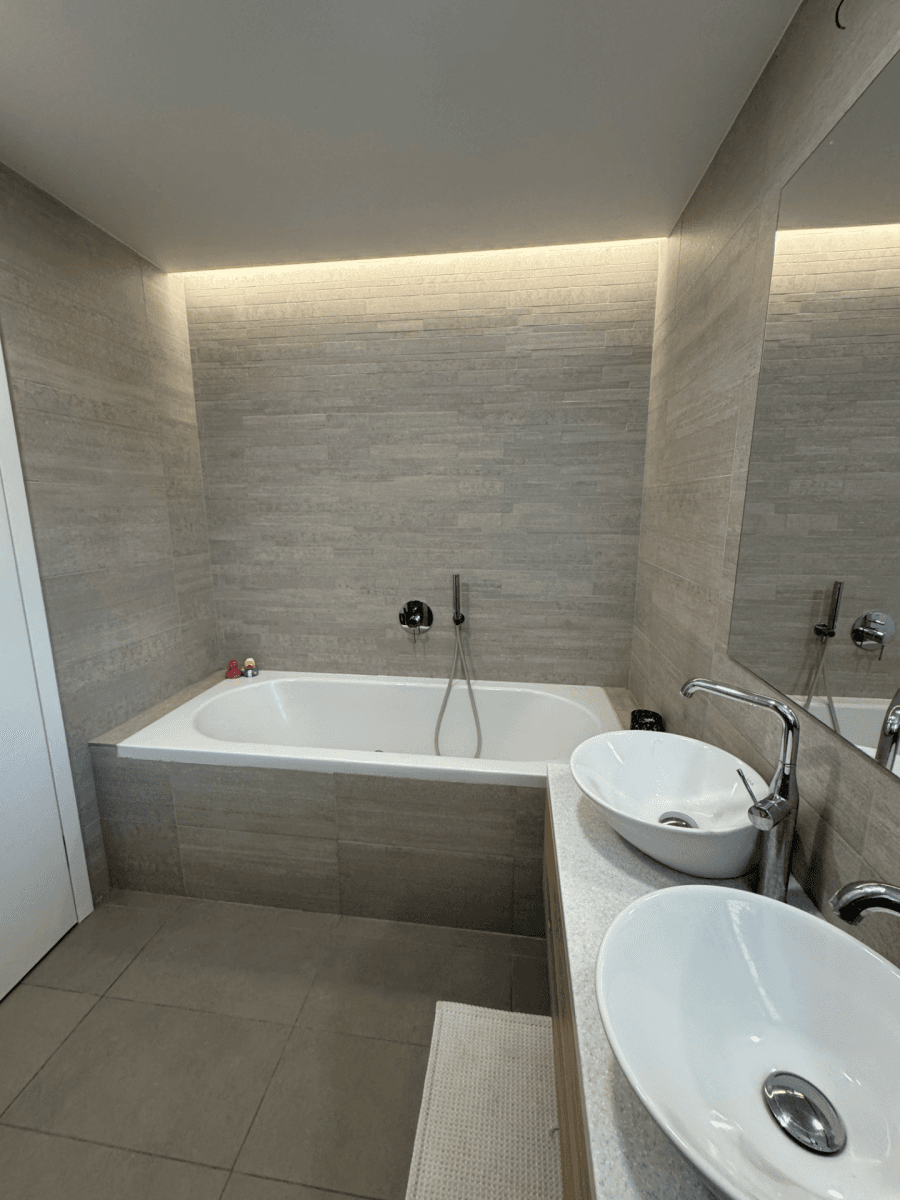 2 bedroom with open-plan kitchen flat to rent, 96 m², Menclova, Prague, Prague 2 bedroom with open-plan kitchen flat to rent, 96 m², Menclova, Prague, Prague