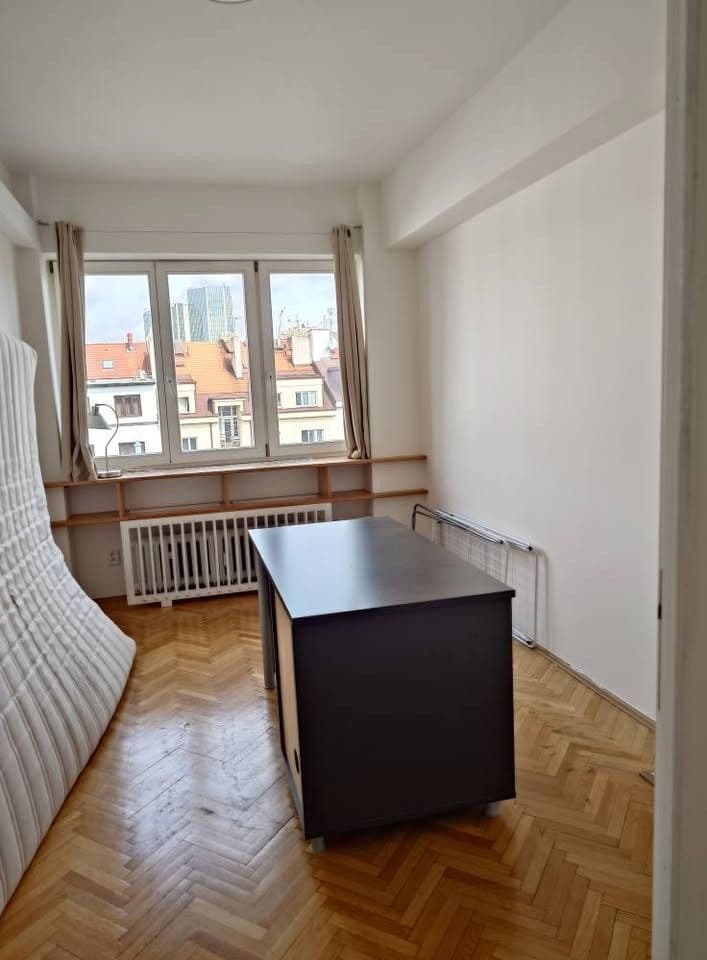 3 bedroom with open-plan kitchen flat to rent, 95 m², Marie Cibulkové, Prague, Prague 3 bedroom with open-plan kitchen flat to rent, 95 m², Marie Cibulkové, Prague, Prague