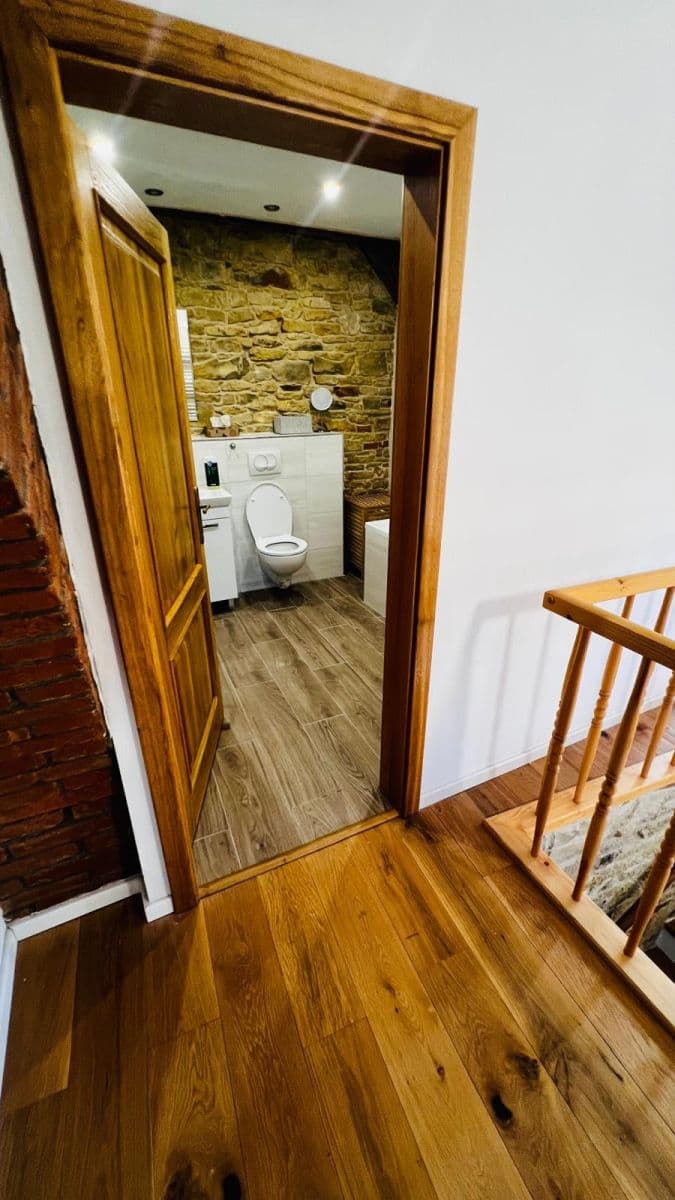 2 bedroom with open-plan kitchen flat to rent, 118 m², Soukenická, Slaný, Středočeský Region 2 bedroom with open-plan kitchen flat to rent, 118 m², Soukenická, Slaný, Středočeský Region