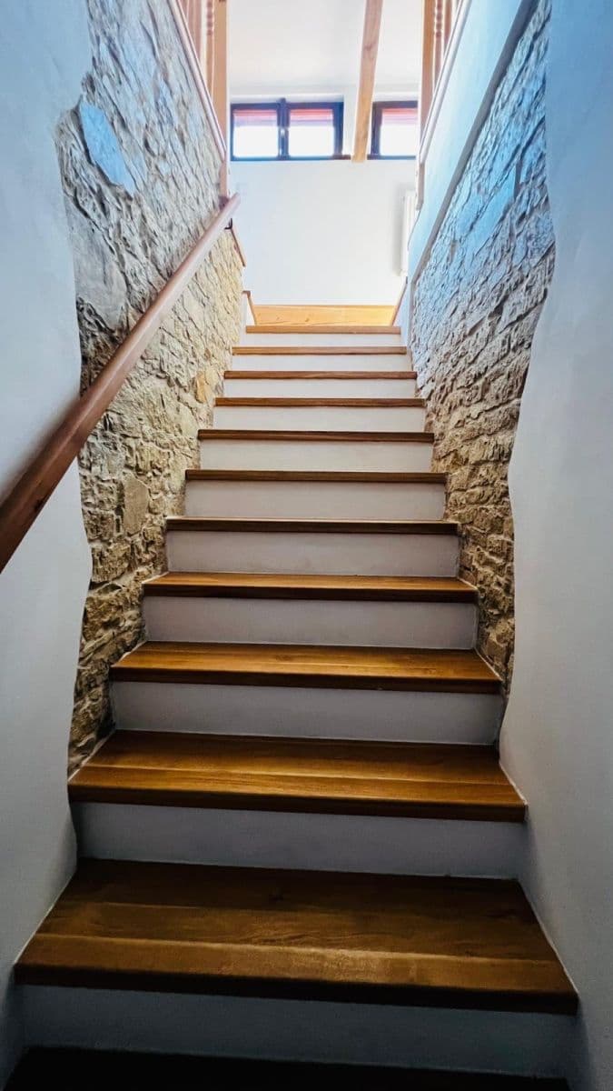 2 bedroom with open-plan kitchen flat to rent, 118 m², Soukenická, Slaný, Středočeský Region 2 bedroom with open-plan kitchen flat to rent, 118 m², Soukenická, Slaný, Středočeský Region