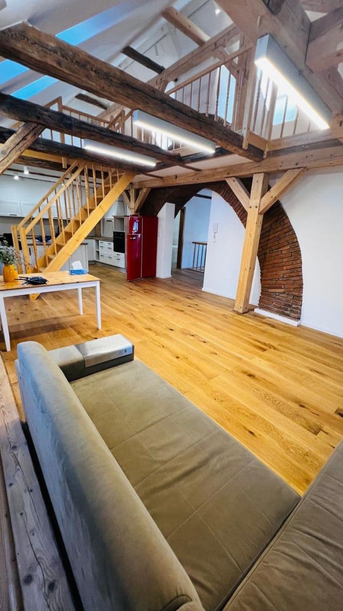 2 bedroom with open-plan kitchen flat to rent, 118 m², Soukenická, Slaný, Středočeský Region 2 bedroom with open-plan kitchen flat to rent, 118 m², Soukenická, Slaný, Středočeský Region