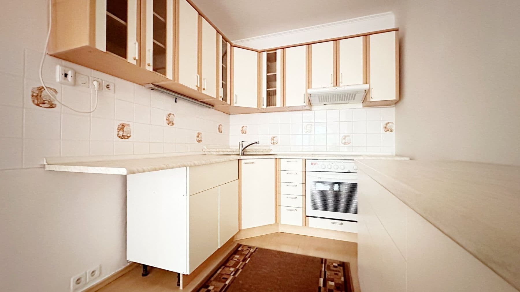 2 bedroom with open-plan kitchen flat to rent, 65 m², Hrudičkova, Prague, Prague 2 bedroom with open-plan kitchen flat to rent, 65 m², Hrudičkova, Prague, Prague