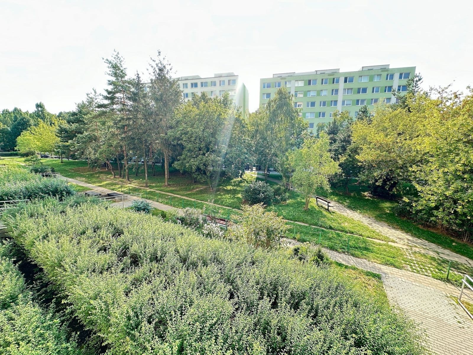 2 bedroom with open-plan kitchen flat to rent, 65 m², Hrudičkova, Prague, Prague 2 bedroom with open-plan kitchen flat to rent, 65 m², Hrudičkova, Prague, Prague