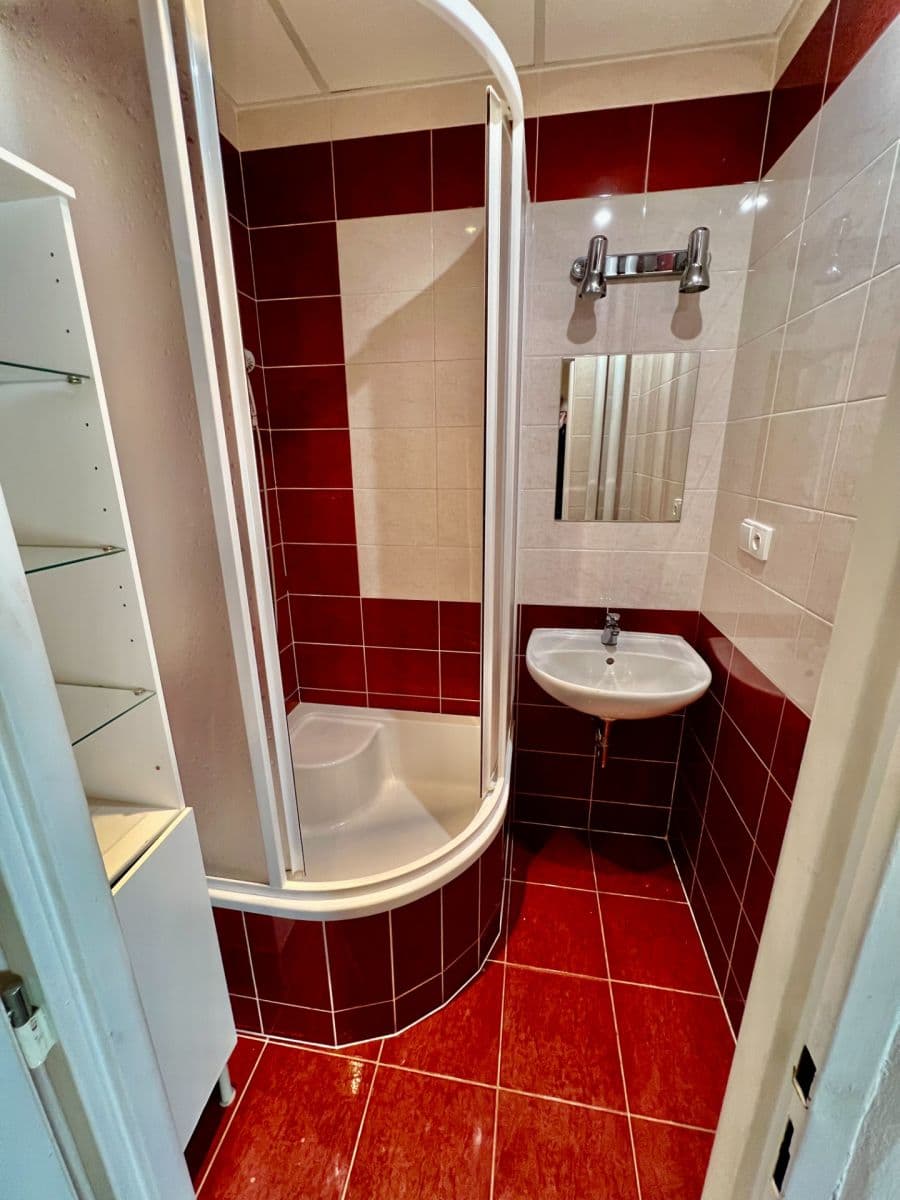 2 bedroom flat to rent, 52 m², Kratochvílova, Prague, Prague 2 bedroom flat to rent, 52 m², Kratochvílova, Prague, Prague