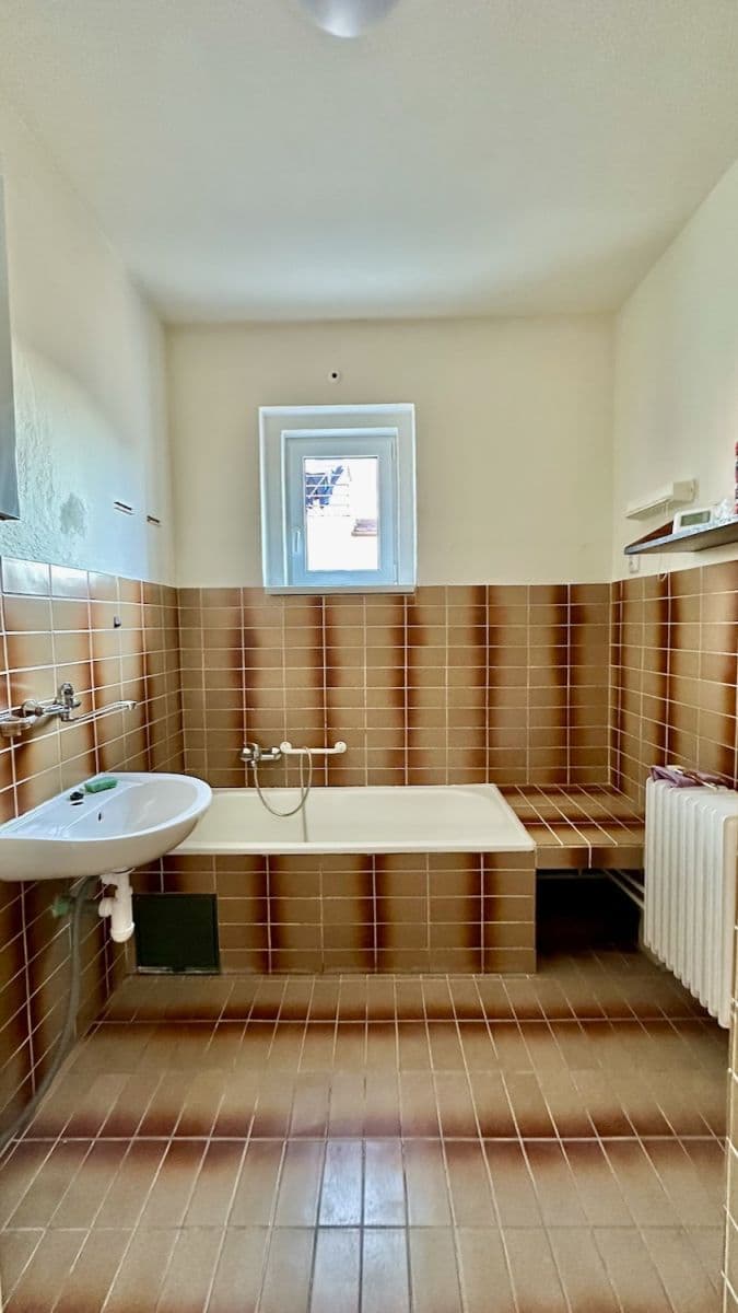 4 bedroom flat to rent, 99 m², Englišova, Opava, Moravskoslezský Region 4 bedroom flat to rent, 99 m², Englišova, Opava, Moravskoslezský Region