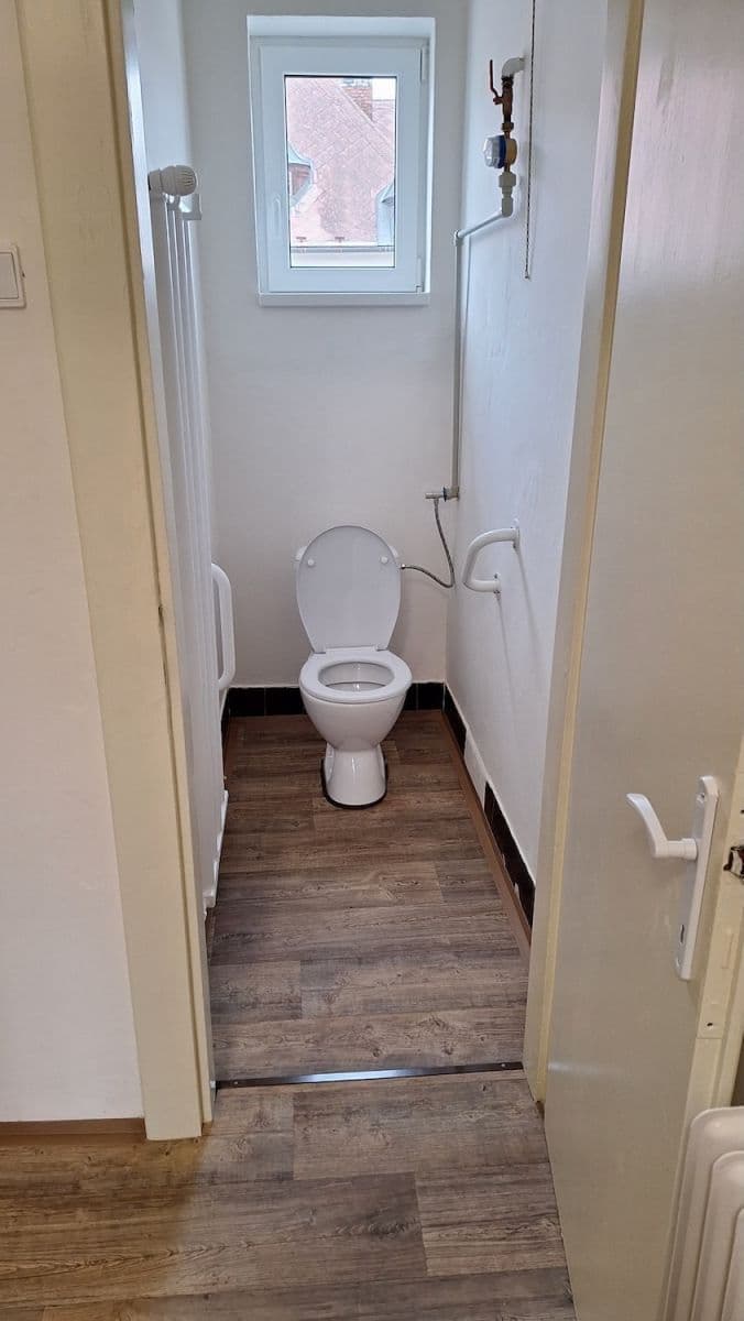 4 bedroom flat to rent, 99 m², Englišova, Opava, Moravskoslezský Region 4 bedroom flat to rent, 99 m², Englišova, Opava, Moravskoslezský Region