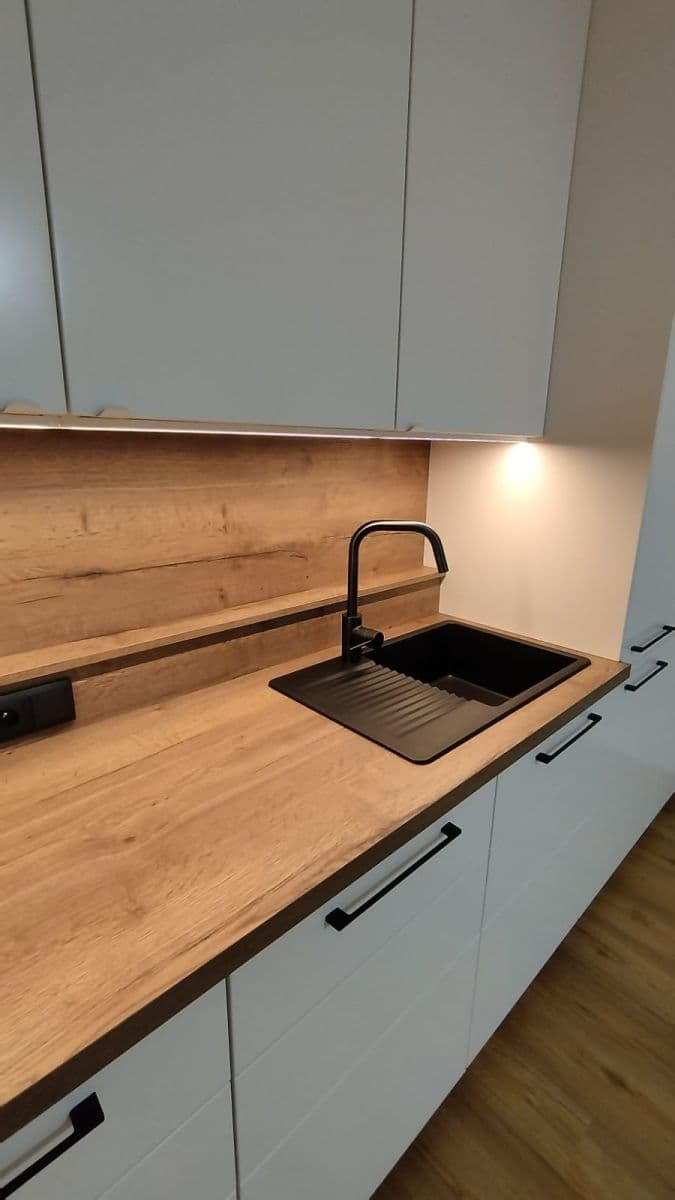 2 bedroom with open-plan kitchen flat to rent, 56 m², Kaplická, Prague, Prague 2 bedroom with open-plan kitchen flat to rent, 56 m², Kaplická, Prague, Prague