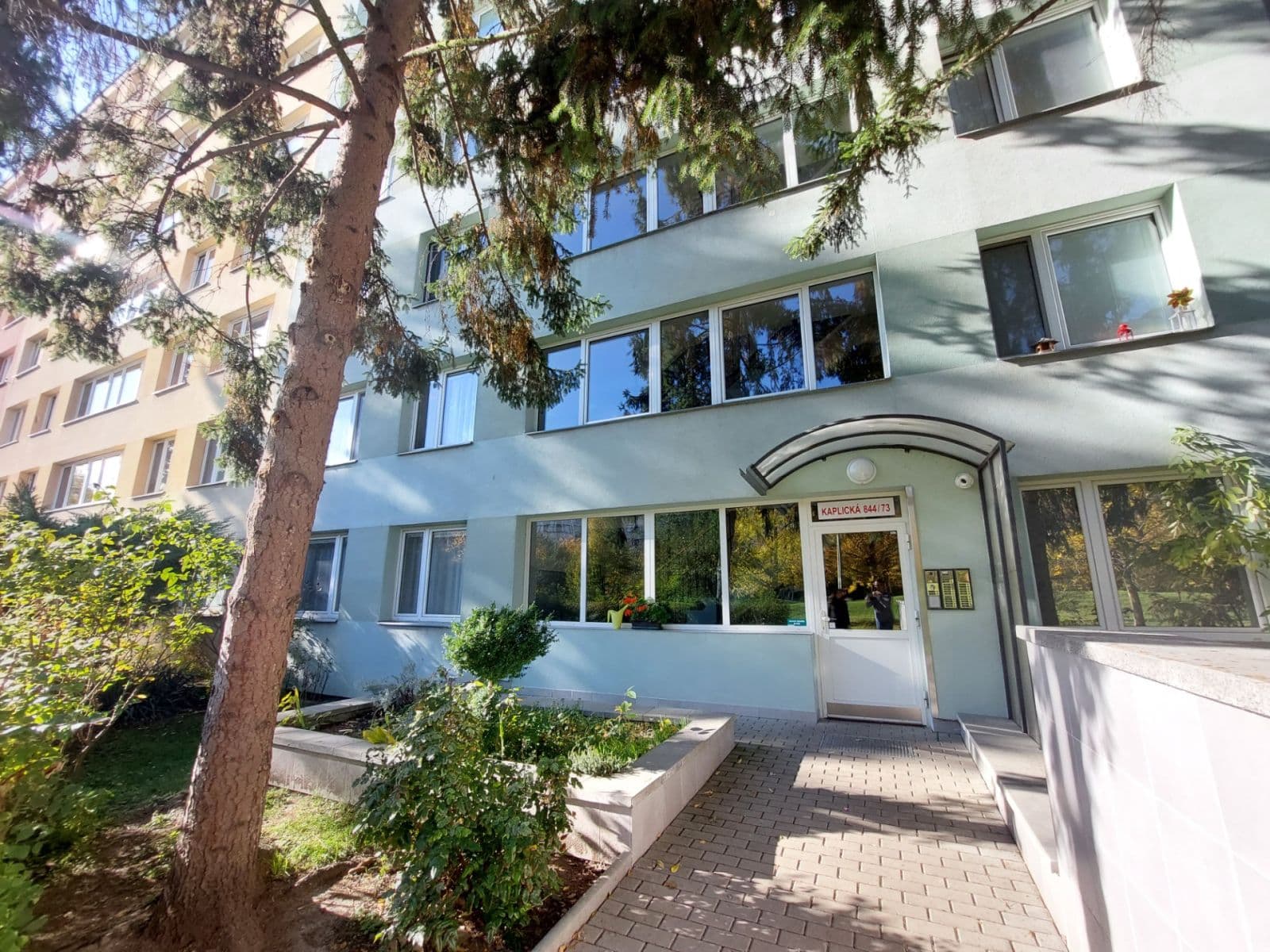 2 bedroom with open-plan kitchen flat to rent, 56 m², Kaplická, Prague, Prague 2 bedroom with open-plan kitchen flat to rent, 56 m², Kaplická, Prague, Prague