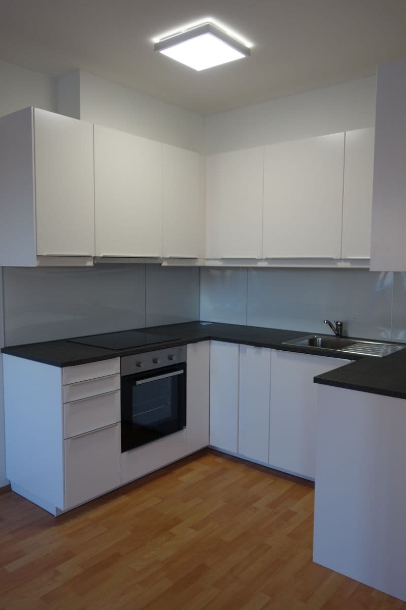 1 bedroom with open-plan kitchen flat to rent, 58 m², U Vodojemu, Brandýs nad Labem-Stará Boleslav, Středočeský Region 1 bedroom with open-plan kitchen flat to rent, 58 m², U Vodojemu, Brandýs nad Labem-Stará Boleslav, Středočeský Region