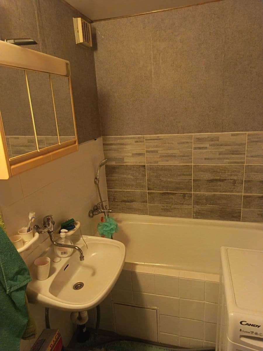 2 bedroom flat to rent, 59 m², Choceradská, Prague, Prague 2 bedroom flat to rent, 59 m², Choceradská, Prague, Prague