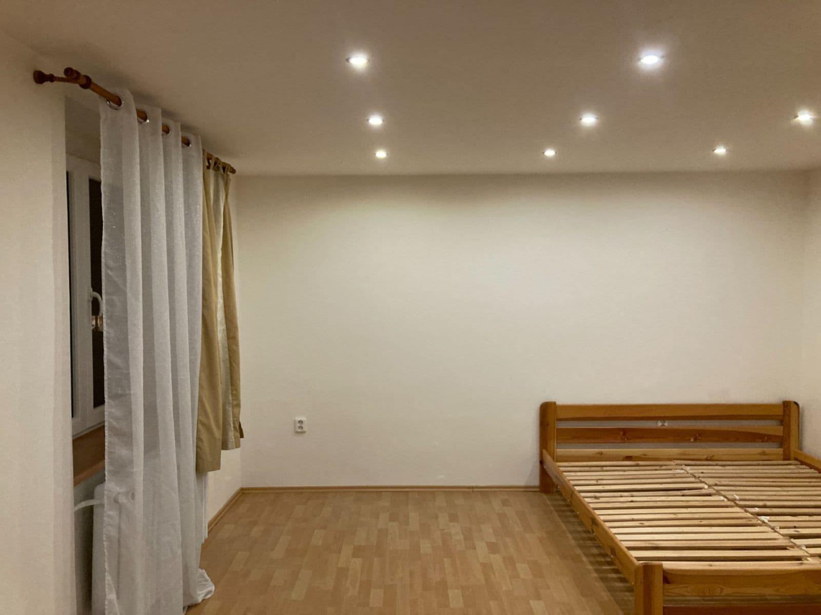 Studio flat to rent, 30 m², Sevastopolská, Kladno, Středočeský Region Studio flat to rent, 30 m², Sevastopolská, Kladno, Středočeský Region