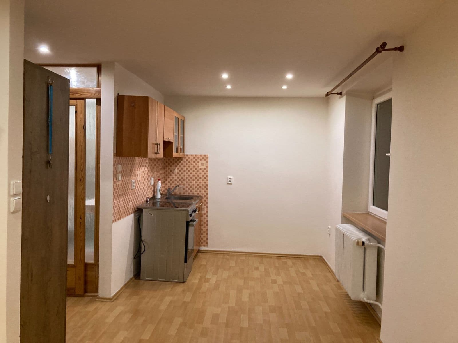 Studio flat to rent, 30 m², Sevastopolská, Kladno, Středočeský Region Studio flat to rent, 30 m², Sevastopolská, Kladno, Středočeský Region