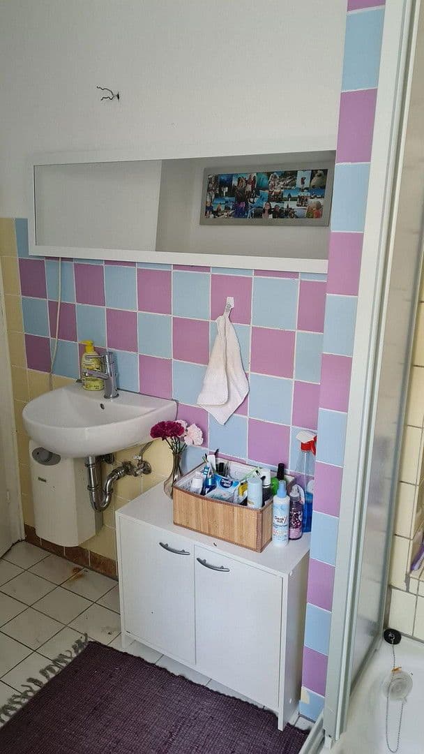 2 bedroom flat to rent, 28 m², Hatzenbecker Str. 85, Wuppertal, North Rhine-Westphalia 2 bedroom flat to rent, 28 m², Hatzenbecker Str. 85, Wuppertal, North Rhine-Westphalia